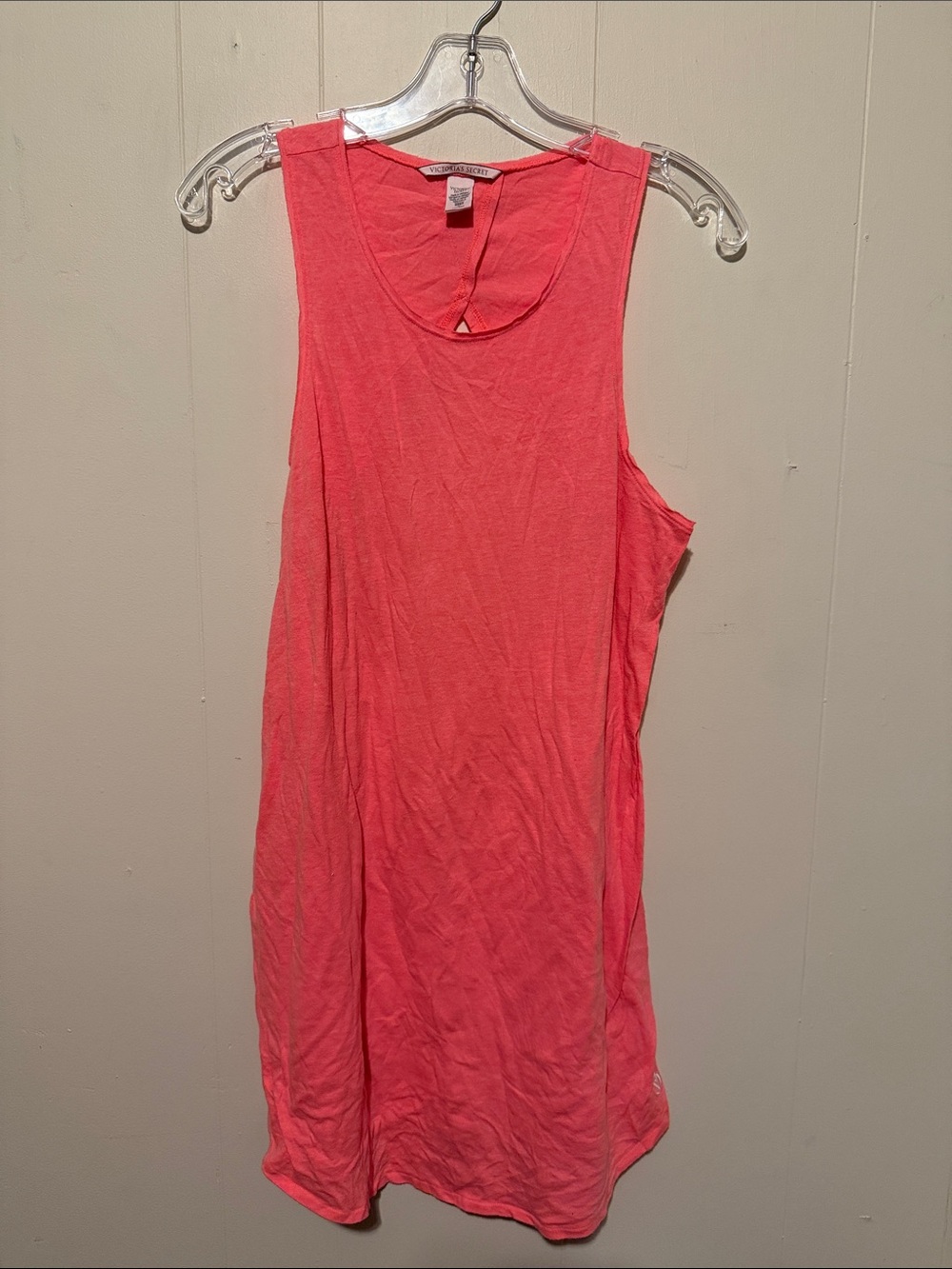 Victoria's Secret Bright Coral Sleeveless Scoop Tank - Picture 2 of 4